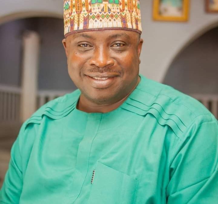 Mayor Dele Oshinowo Consoles Eti-Osa LCDA Over Olatunji’s Death