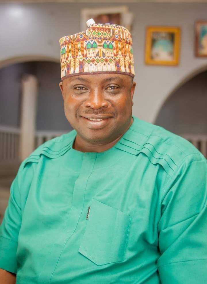 Mayor Dele Oshinowo Consoles Eti-Osa LCDA Over Olatunji's Death