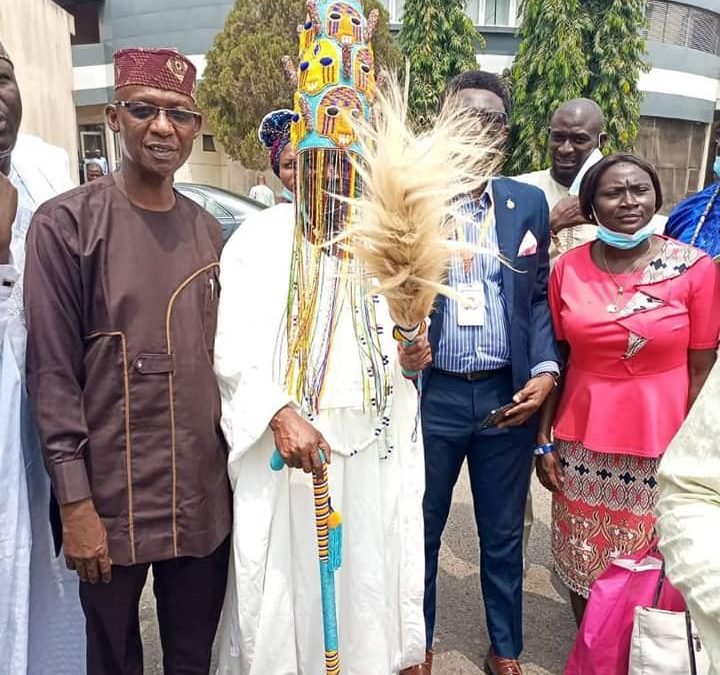 SANWO-OLU PRESENTS STAFF OF OFFICE TO OLOGUDU OF OGUDU LAND