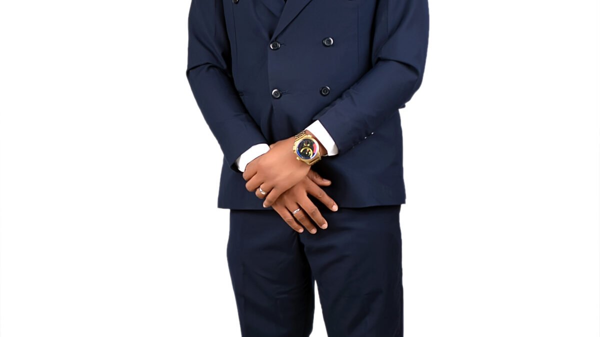 HOW TO MAKE MONEY FROM THE INSUFFICIENT HOUSING DEVELOPMENT IN NIGERIA BY DENNNIS ISONG